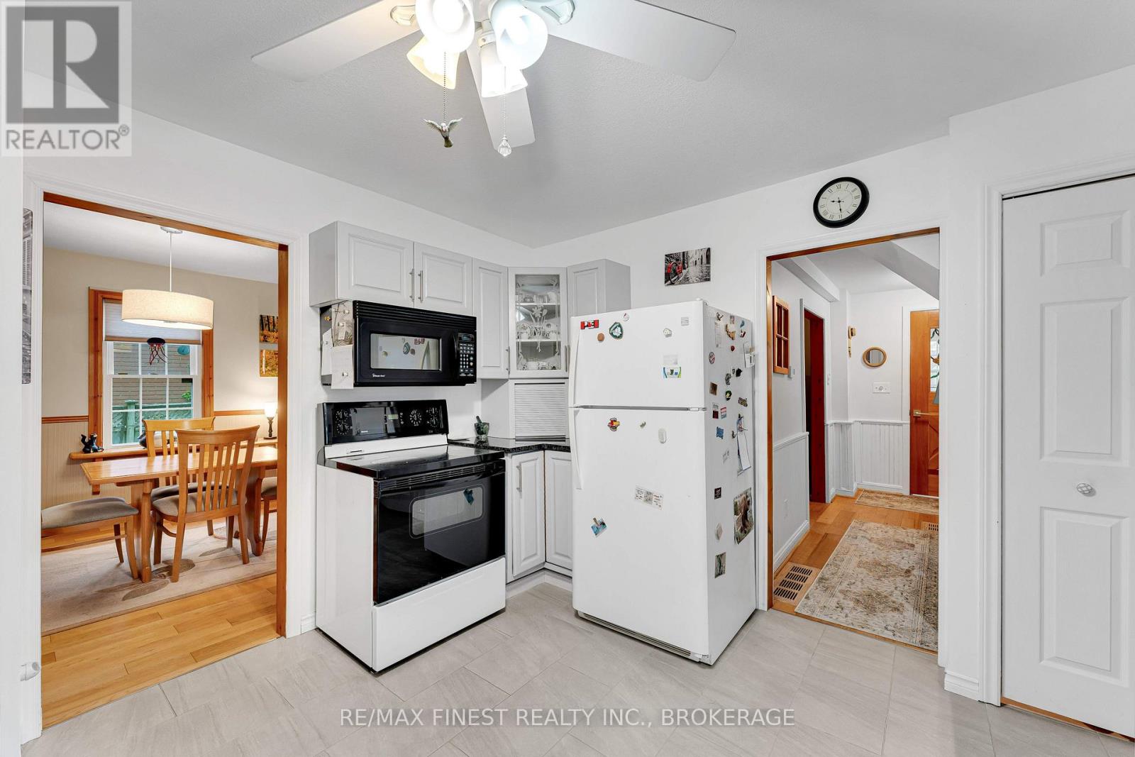 580 MACDONNELL STREET - 15
