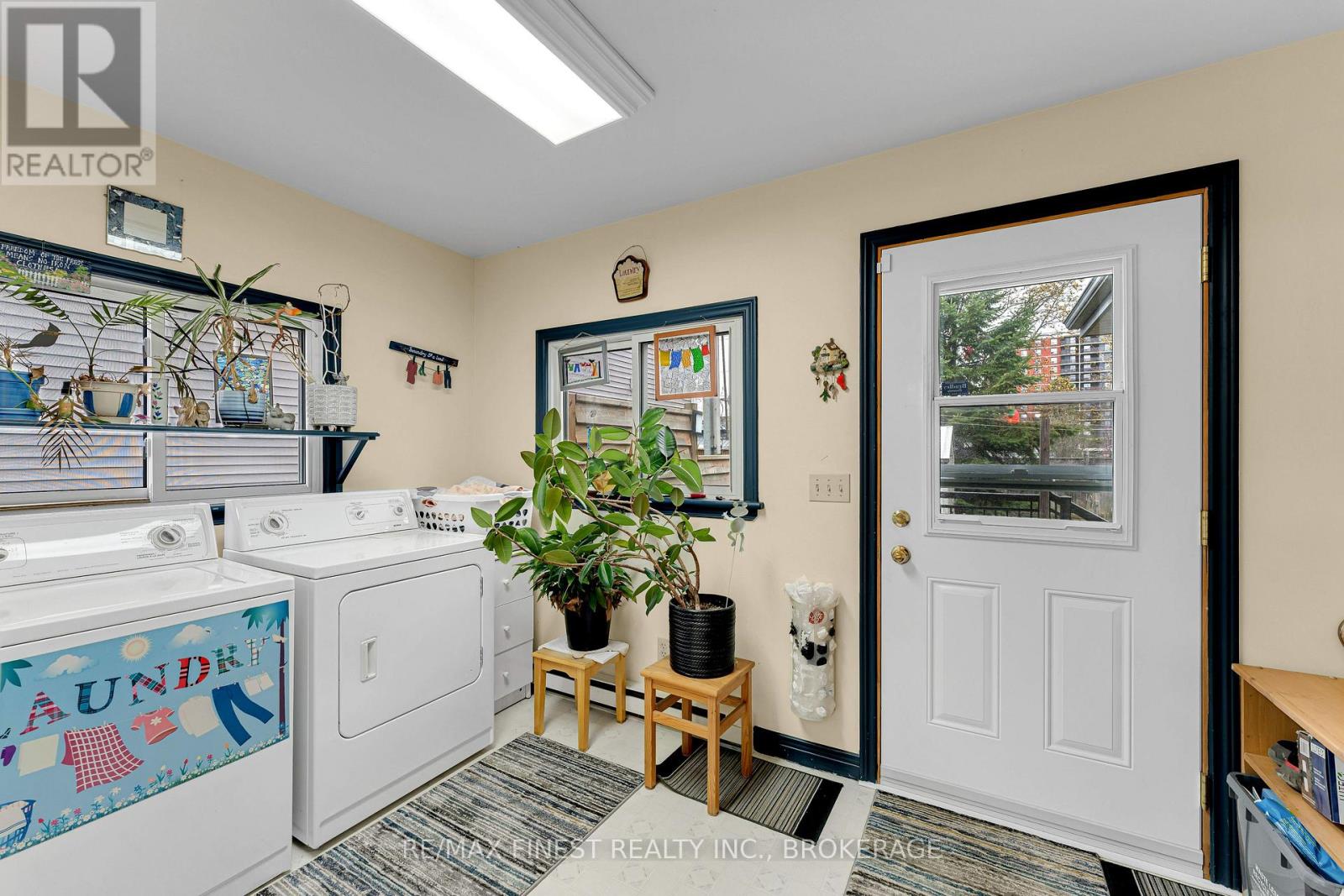 580 MACDONNELL STREET - Image 19