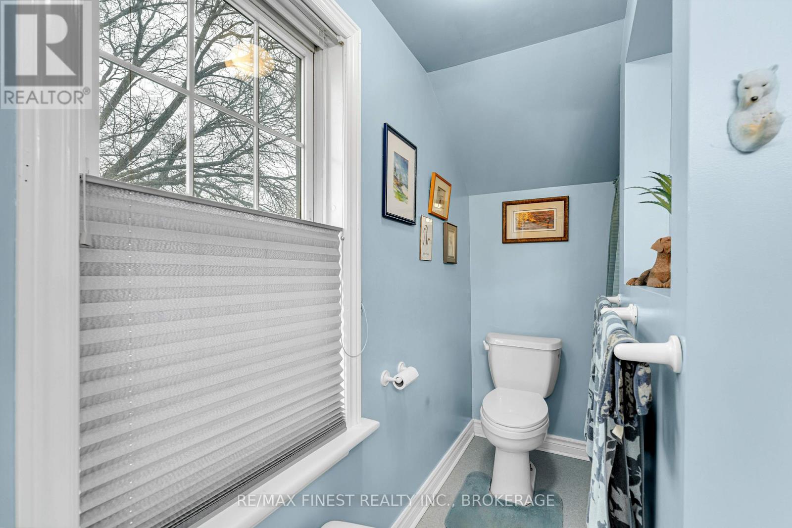 580 MACDONNELL STREET - 26