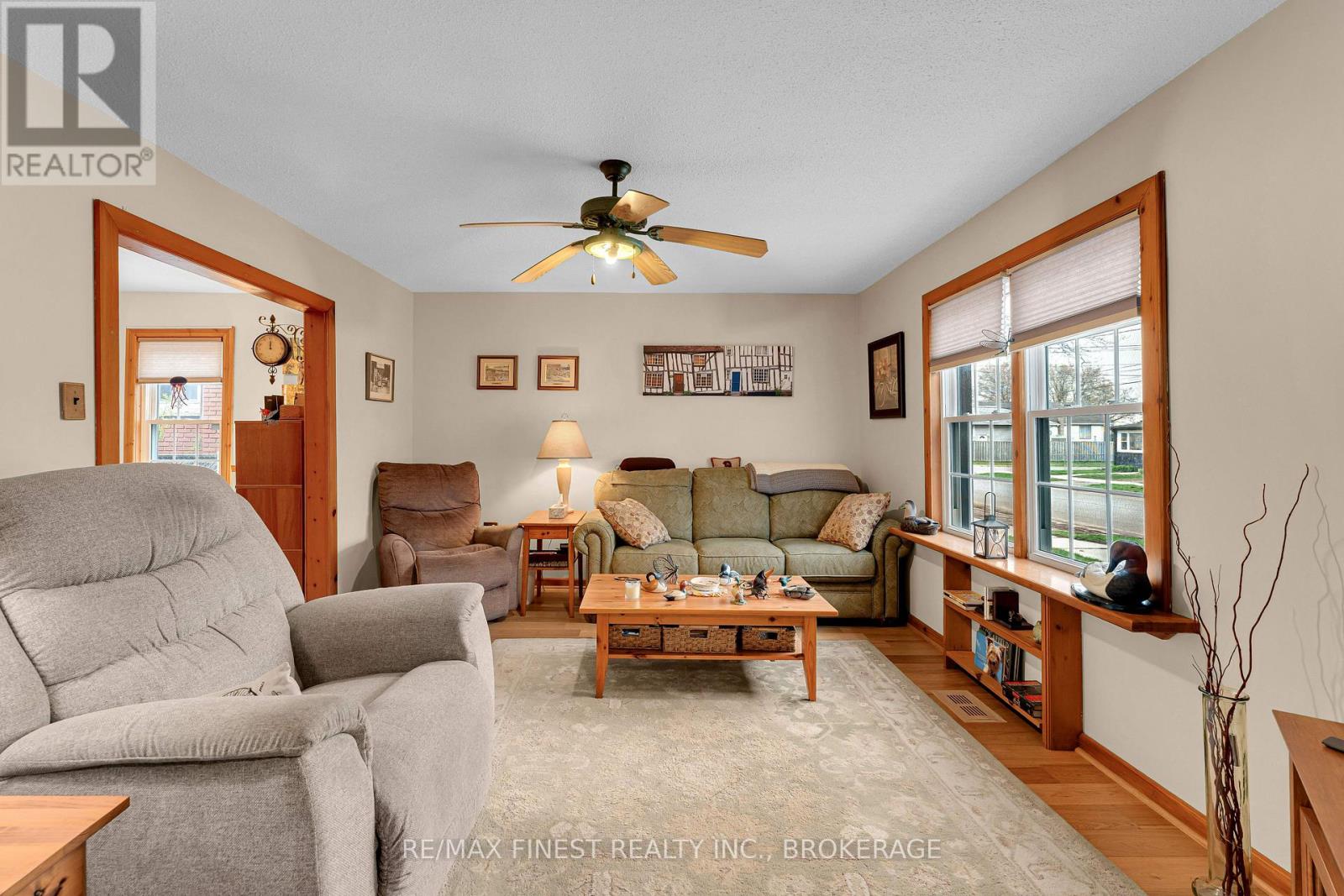 580 MACDONNELL STREET - 9