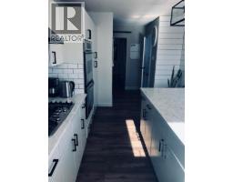 9827 105 Avenue, Grande Prairie, AB T8V1G7 Photo 6