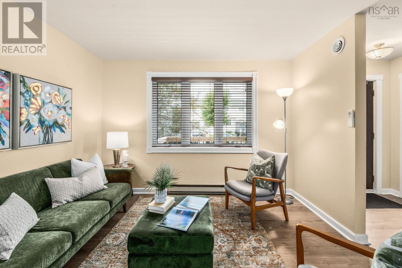 238 Greenwood Avenue, Timberlea — photo 4