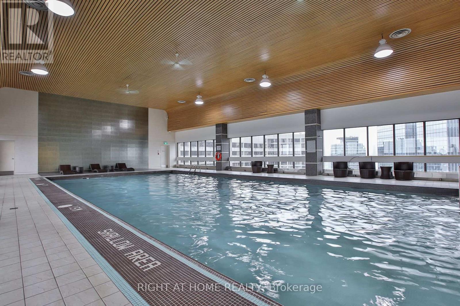 #2606 33 HARBOUR SQUARE - Image 34