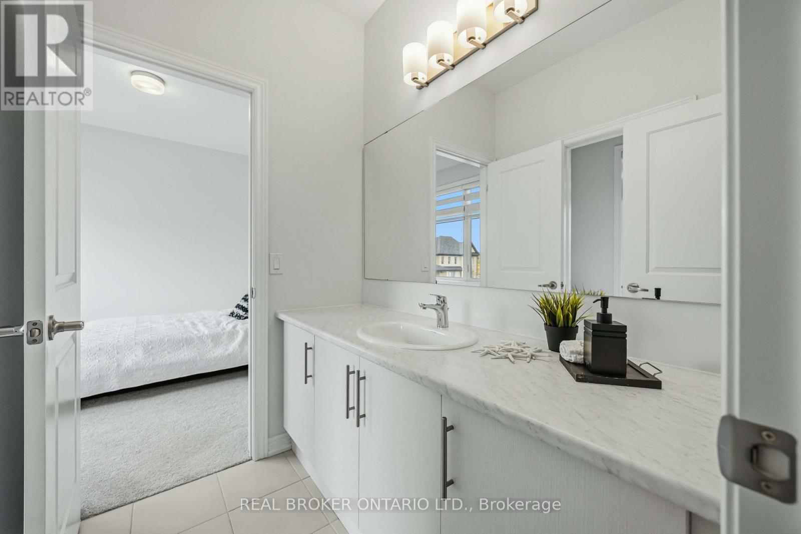 12 SEEDLING CRESCENT - Image 31