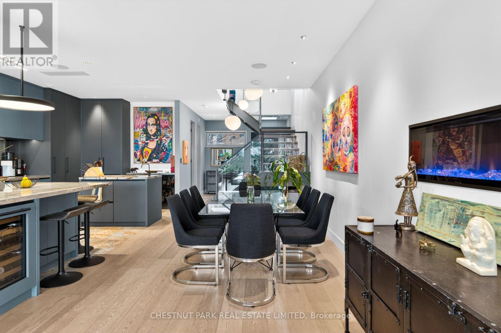MAIN RESIDENCE - 15 ALBEMARLE AVENUE, Toronto (North Riverdale) — photo 9