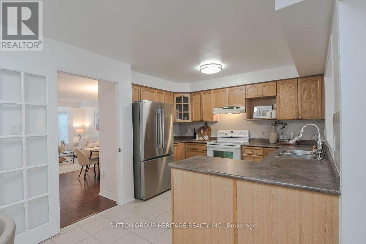 918 AUDLEY ROAD S - 12
