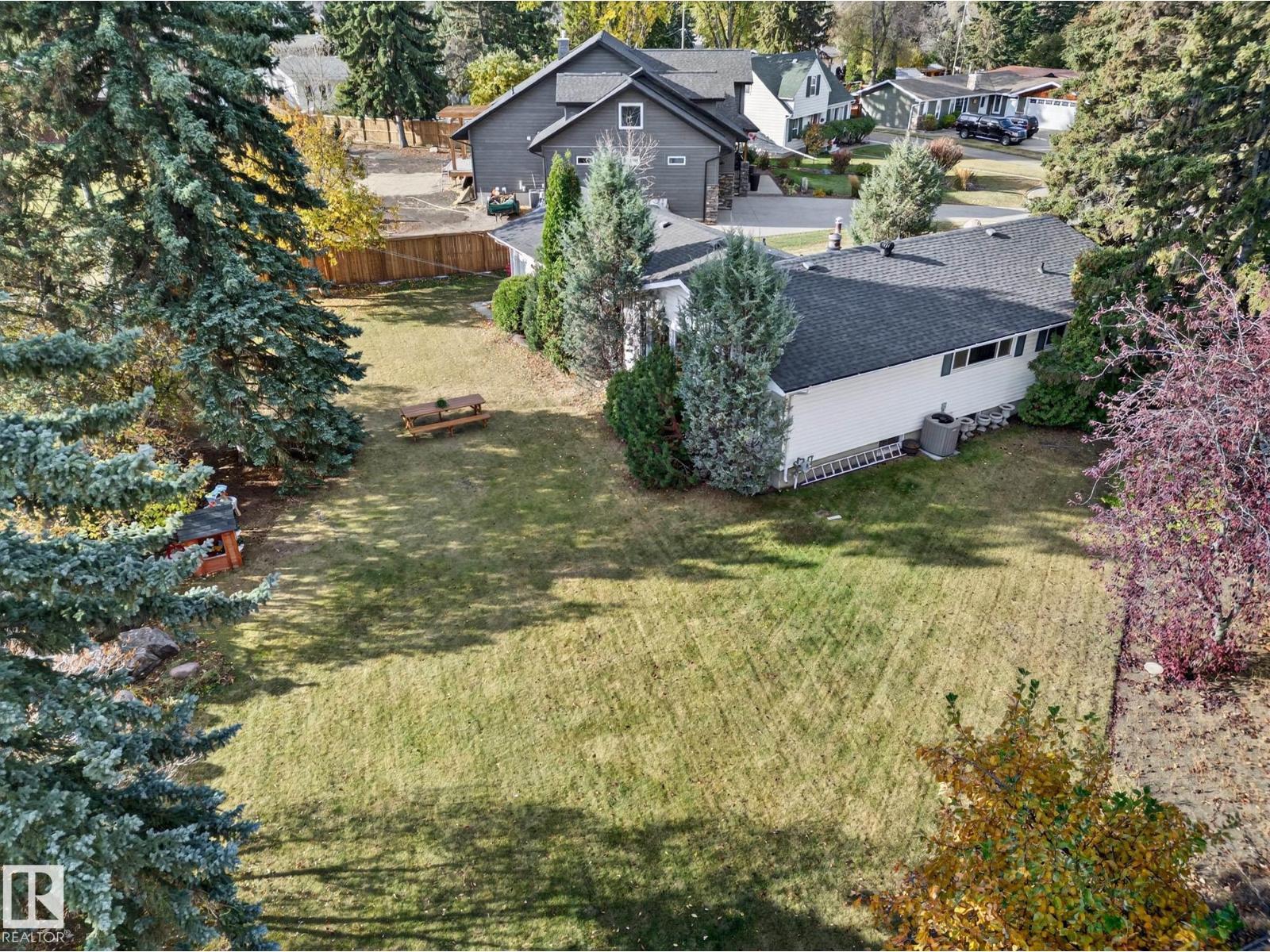14 Elm CO NW - 9