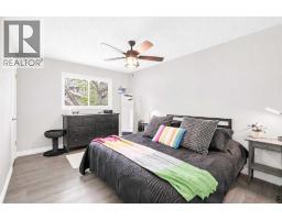 1840 33 Avenue SW - photo 13