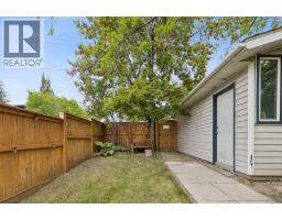 1840 33 Avenue SW - photo 26