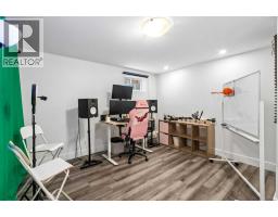 1840 33 Avenue SW - photo 22