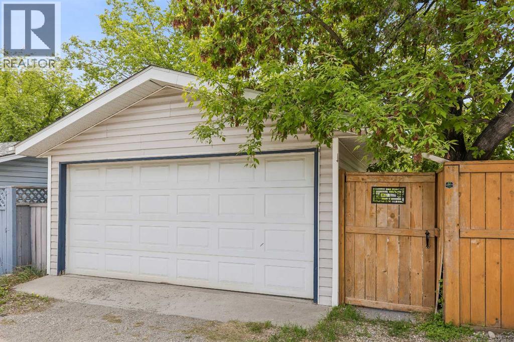 1840 33 Avenue SW - Image 27