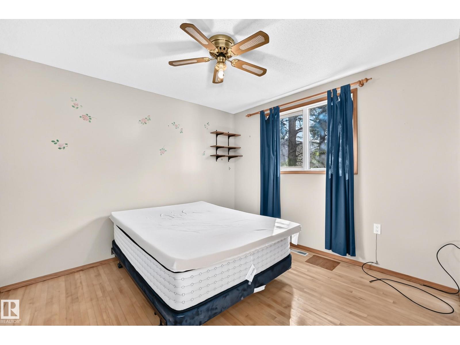 4523 52 AV - Image 17