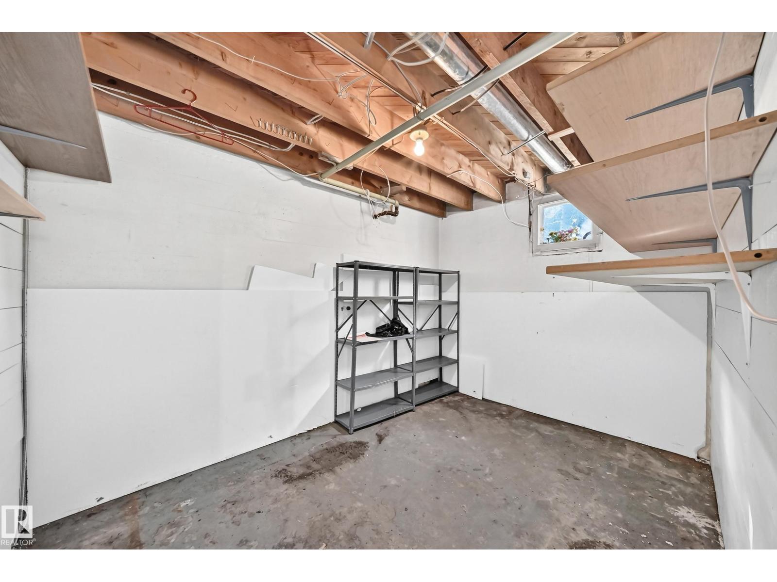 4523 52 AV - Image 25