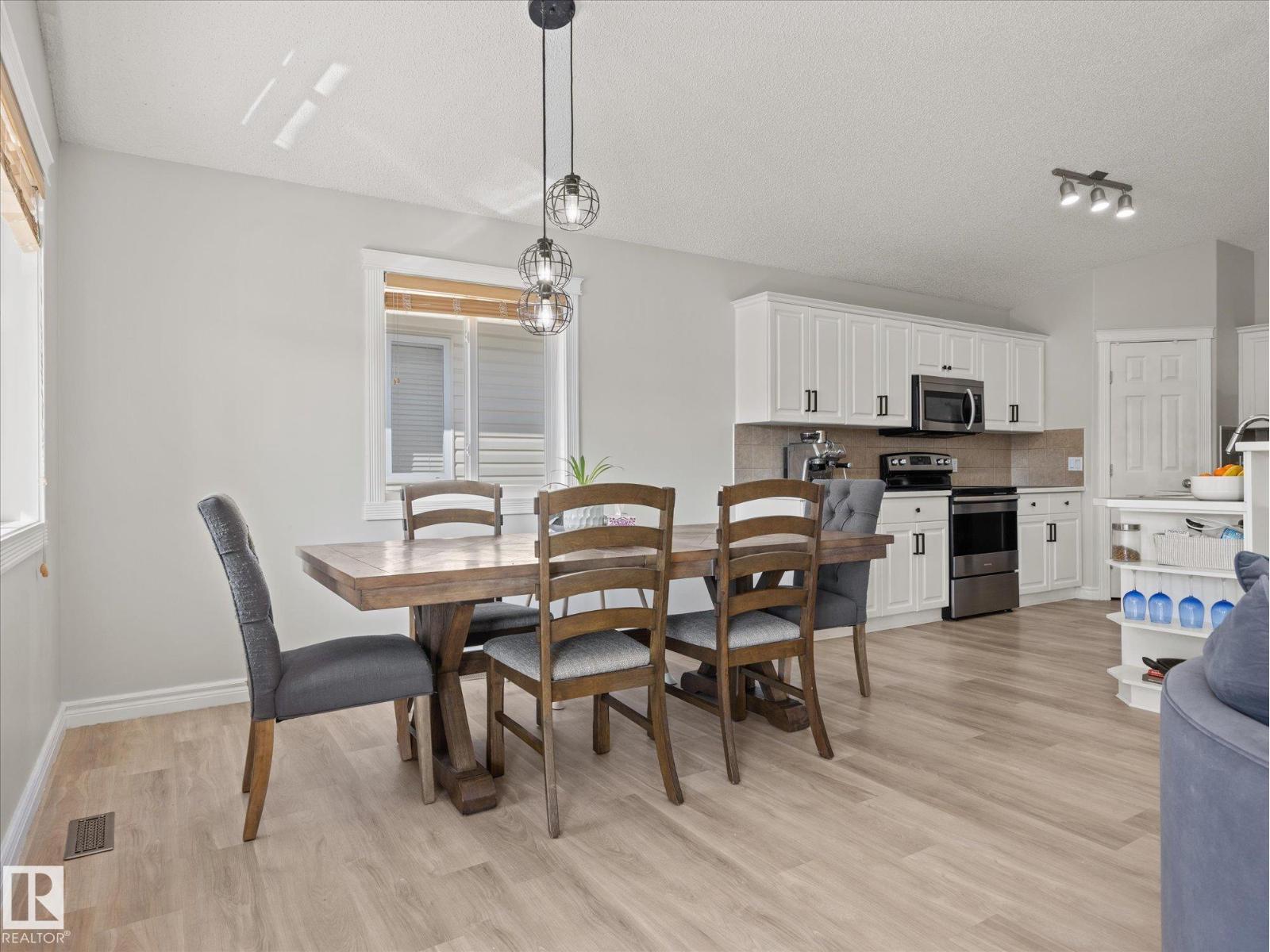 5213 162A AV NW - 9