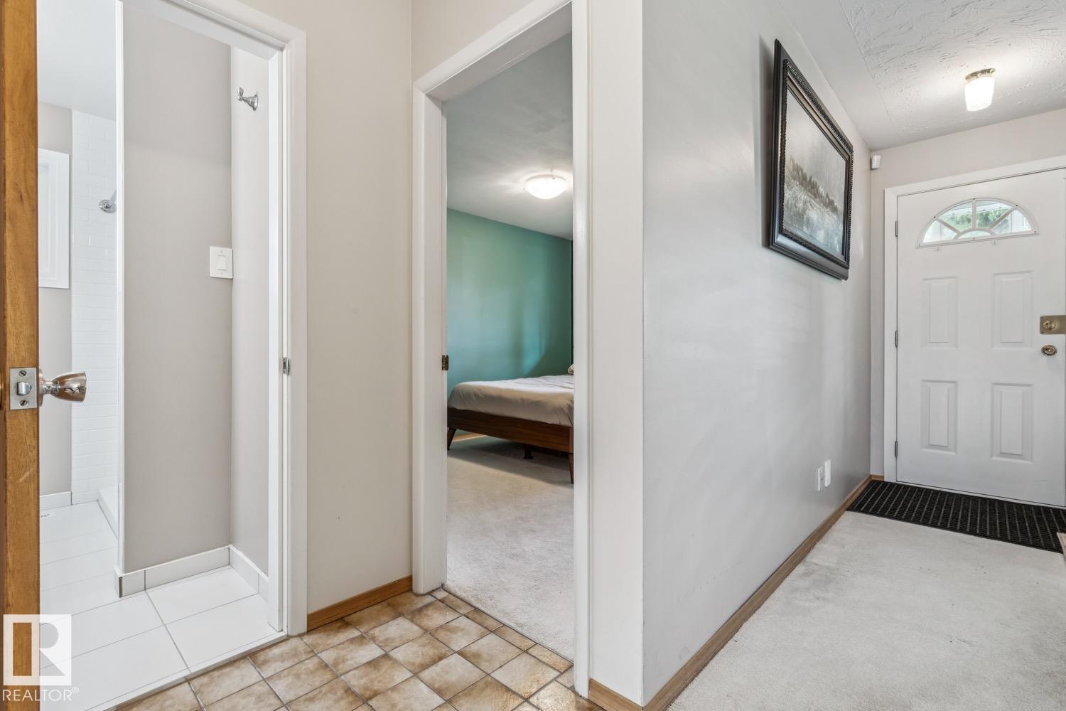 10522 151 ST NW - 19