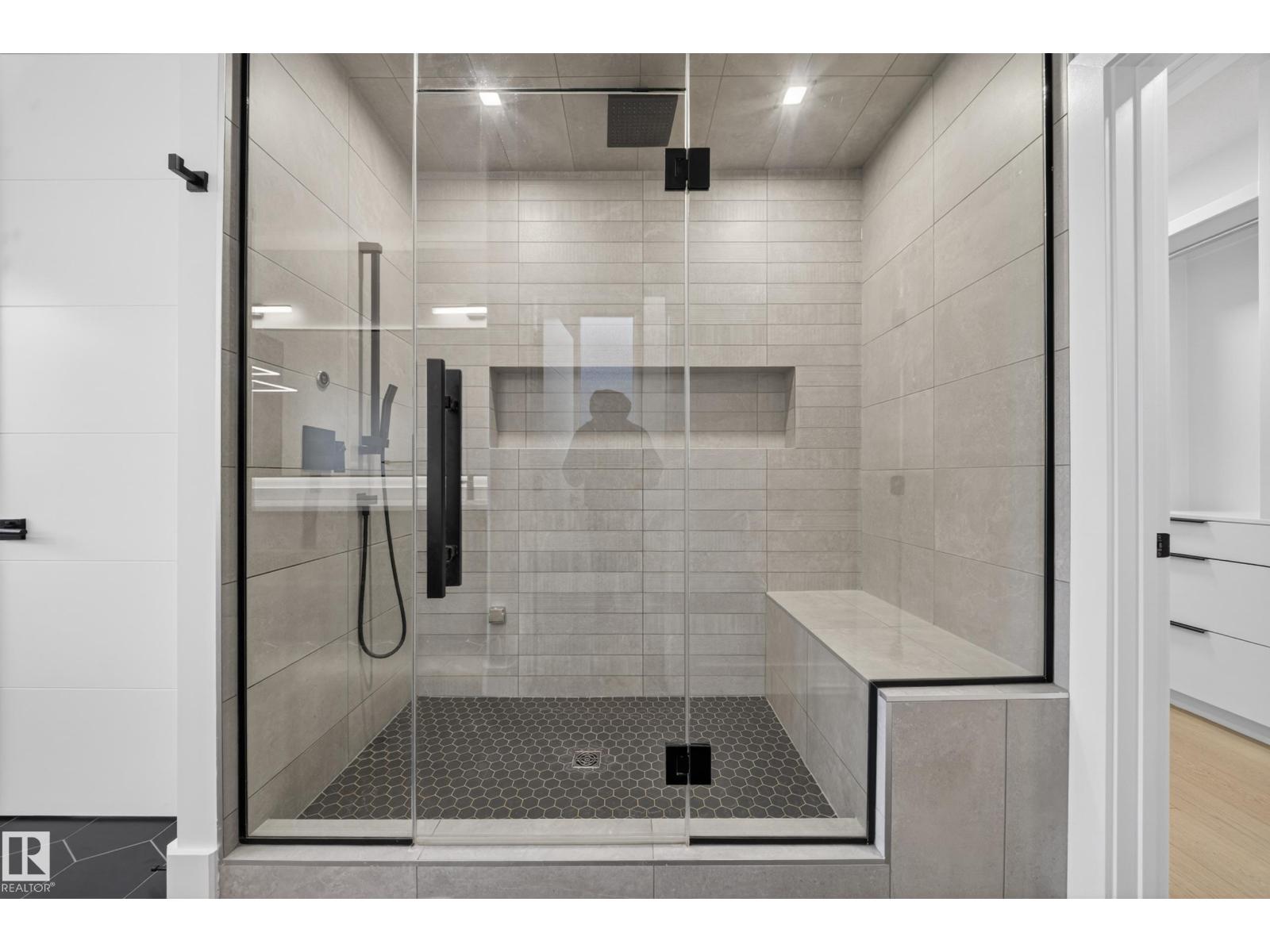 4464 SUZANNA CR SW - 45
