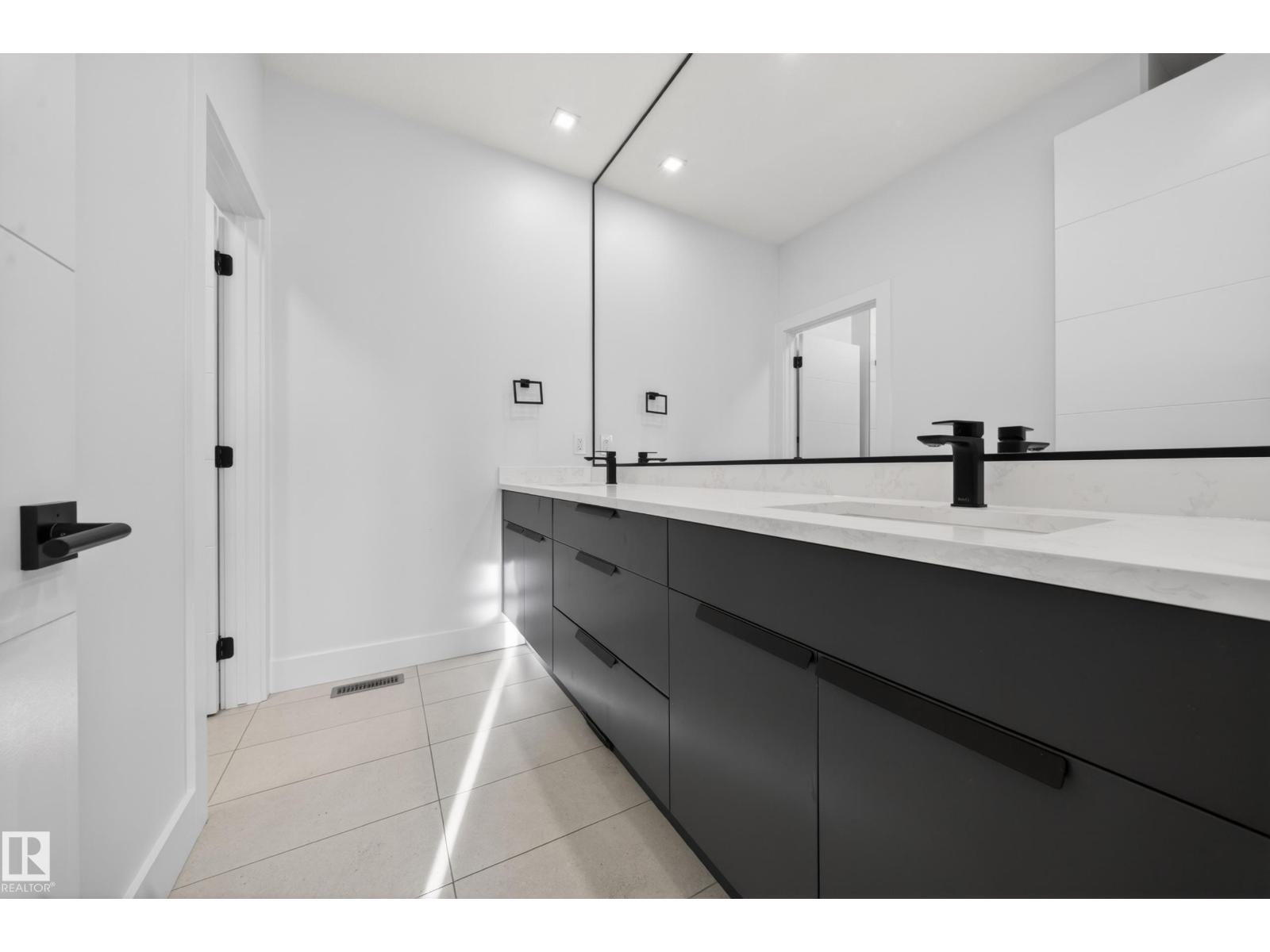 4464 SUZANNA CR SW - 54