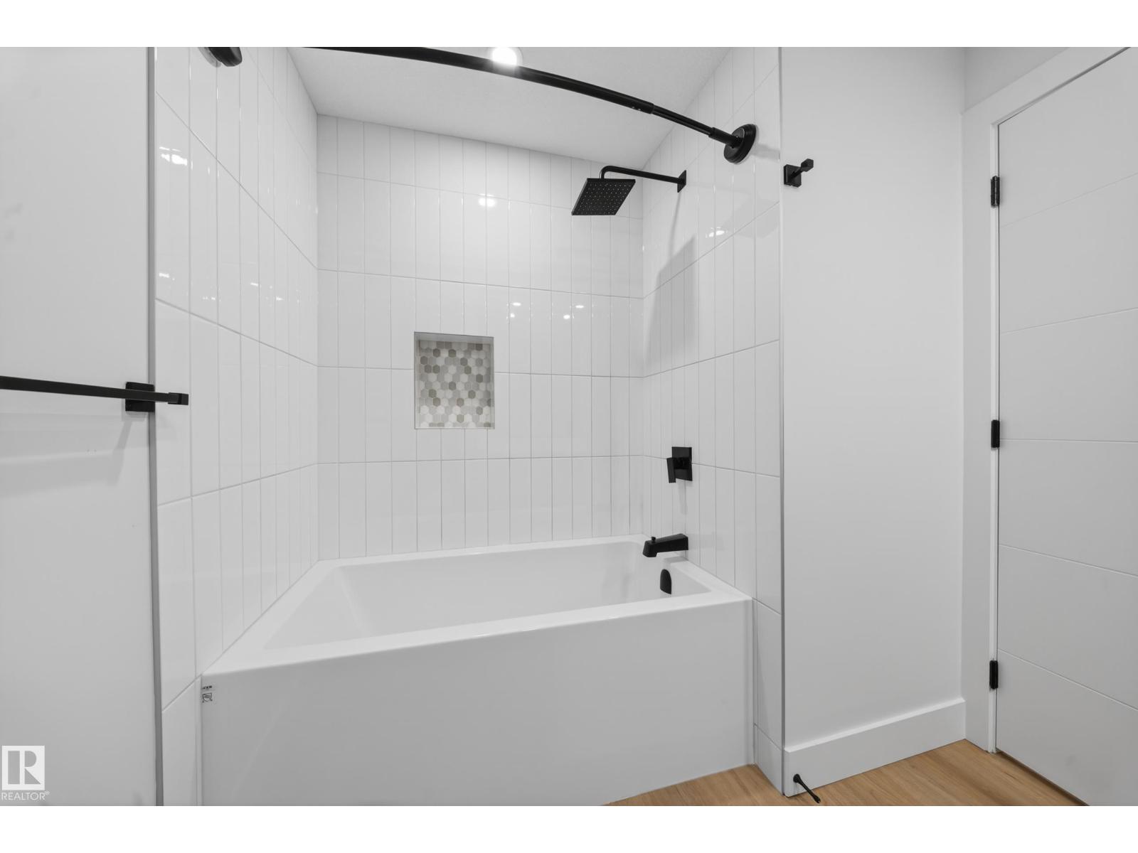 4464 SUZANNA CR SW - 70
