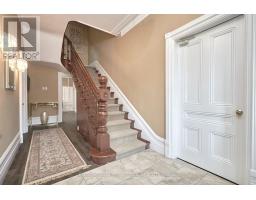 30 Mary Street, Barrie, ON L4N1S8 Photo 8