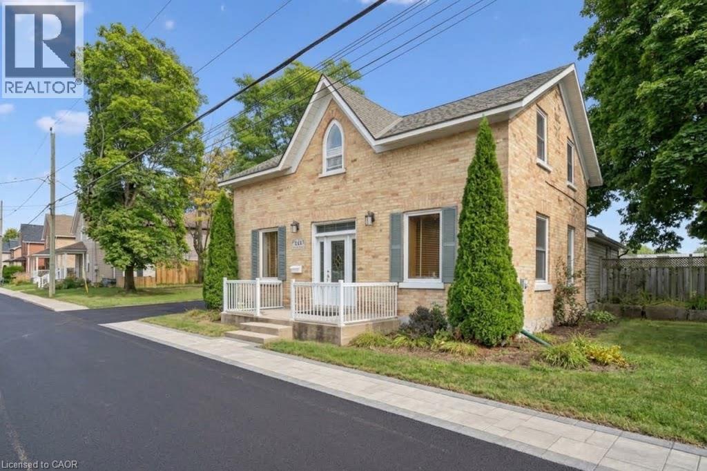 344 QUEEN Street W, Cambridge — photo 1