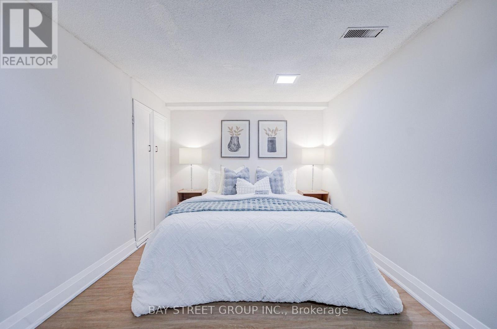 241 TAYLOR MILLS DRIVE N - Image 34