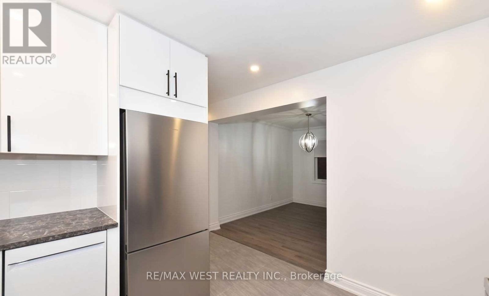 MAIN - 168 STRATHNAIRN AVENUE, Toronto (Beechborough-Greenbrook) — photo 9