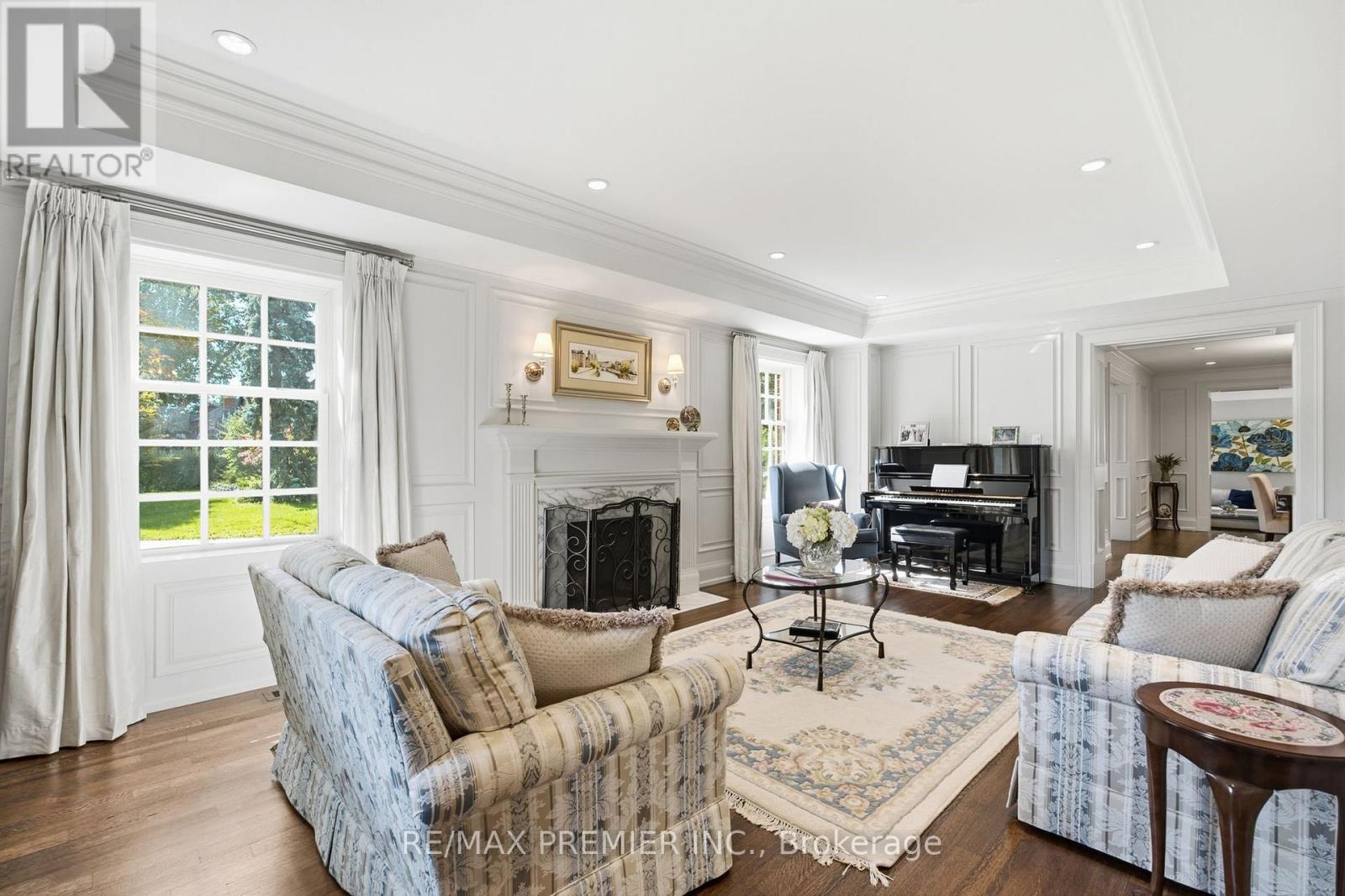 132 THE KINGSWAY - 7