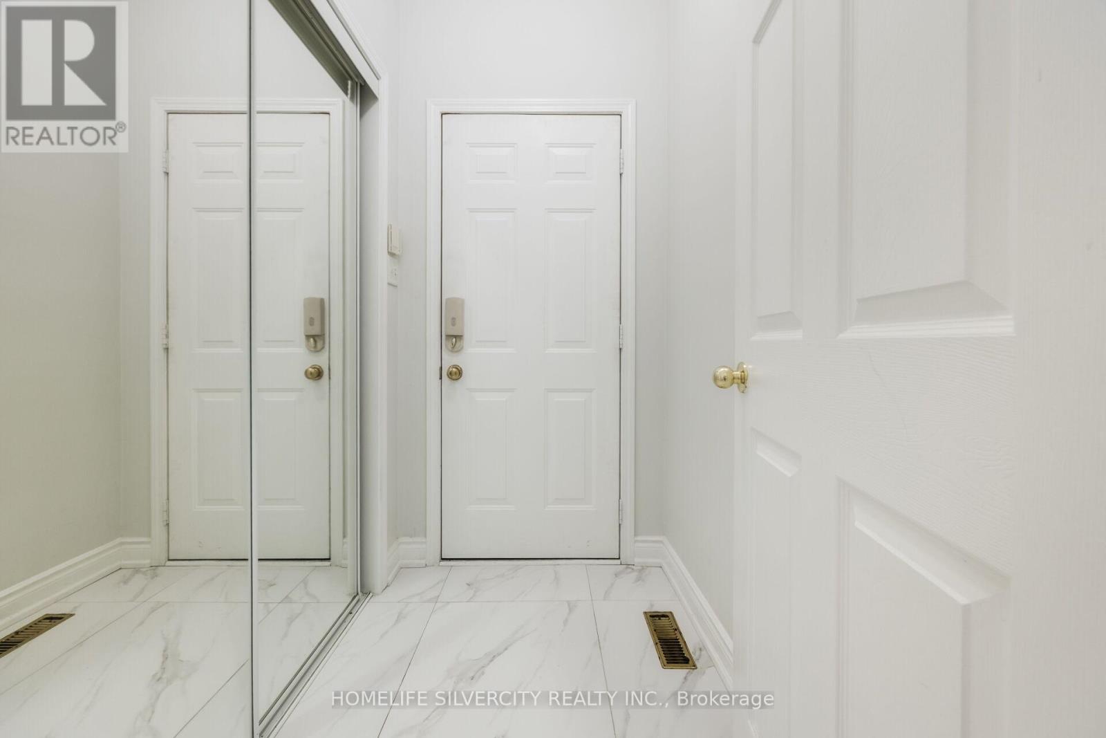 25 VAN HOOF CRESCENT - Image 26