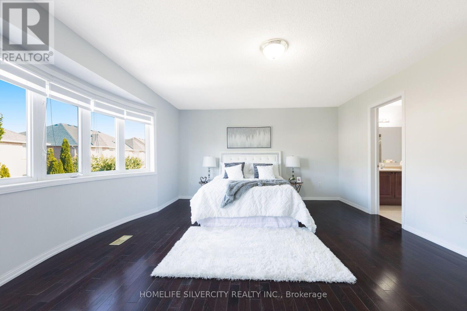 25 VAN HOOF CRESCENT - Image 30