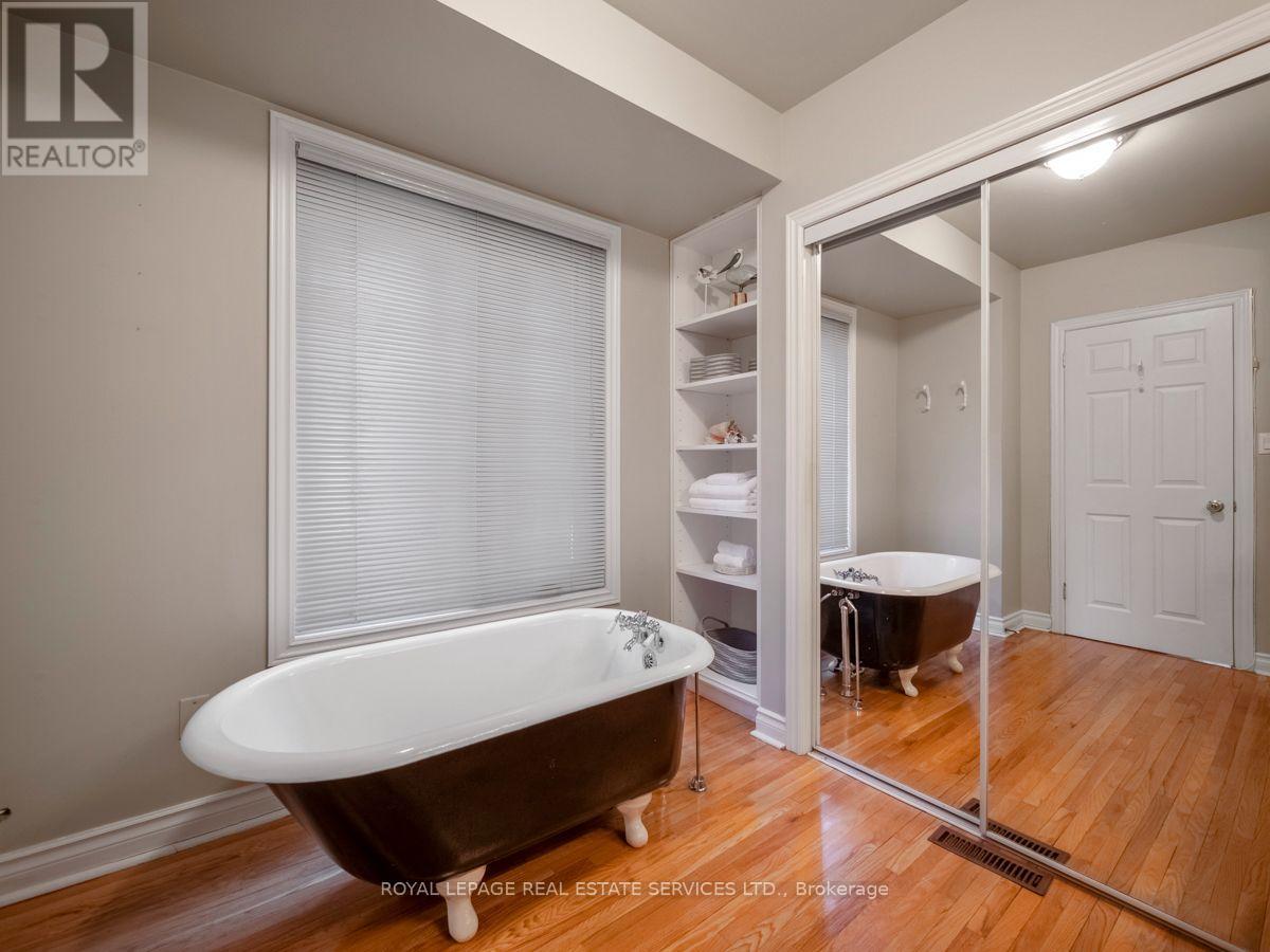 1494 ISLINGTON AVENUE - Image 30