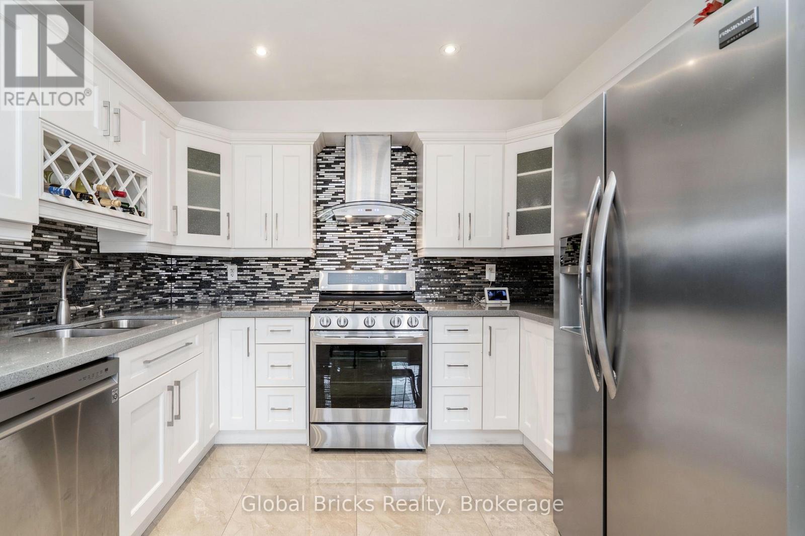 60 Dwyer Drive, Brampton, ON photo 11