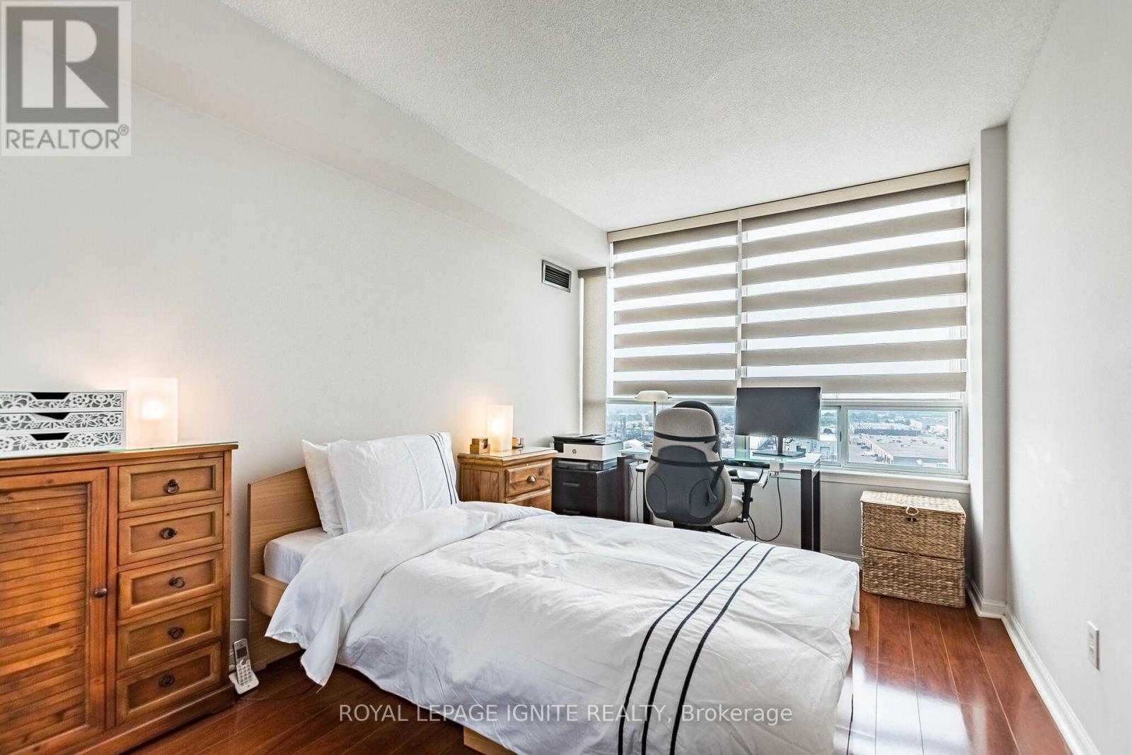 #1409 550 WEBB DRIVE - Image 32