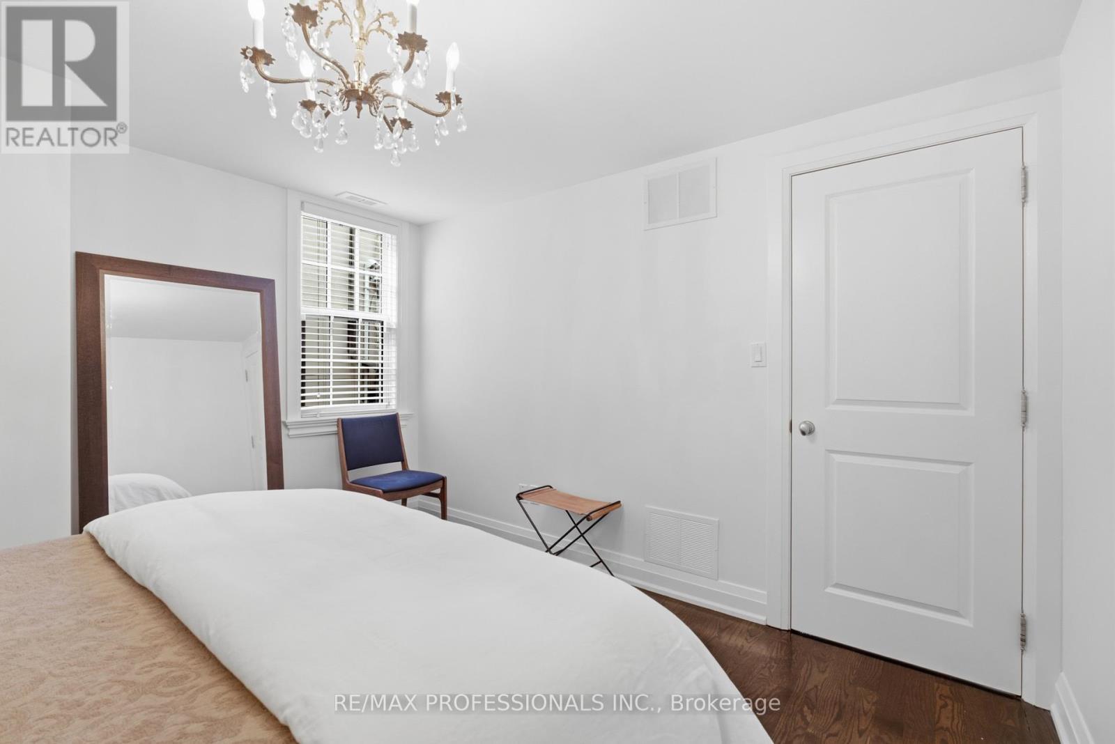 19 LANGMUIR CRESCENT - Image 31