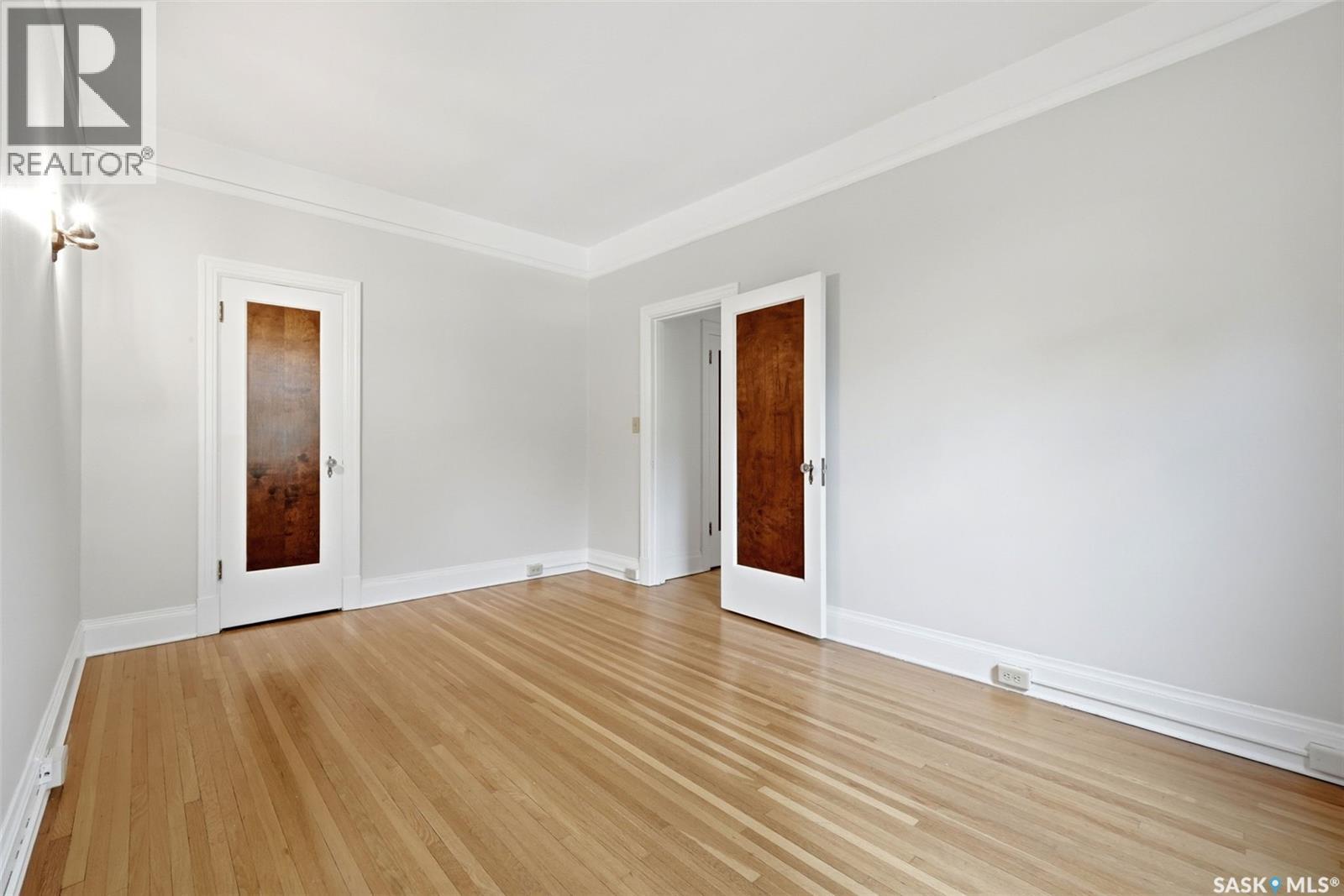 #204/206 2305 Victoria AVENUE - 15