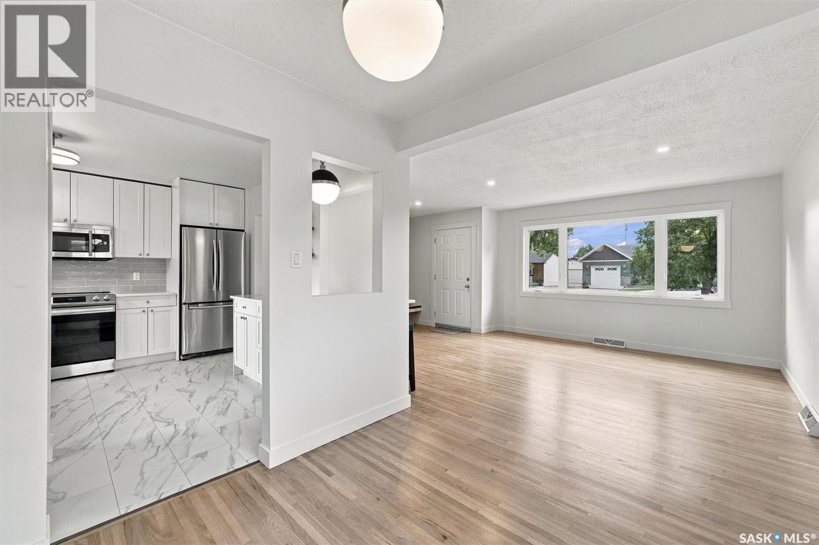 2810 Calder AVENUE - 11
