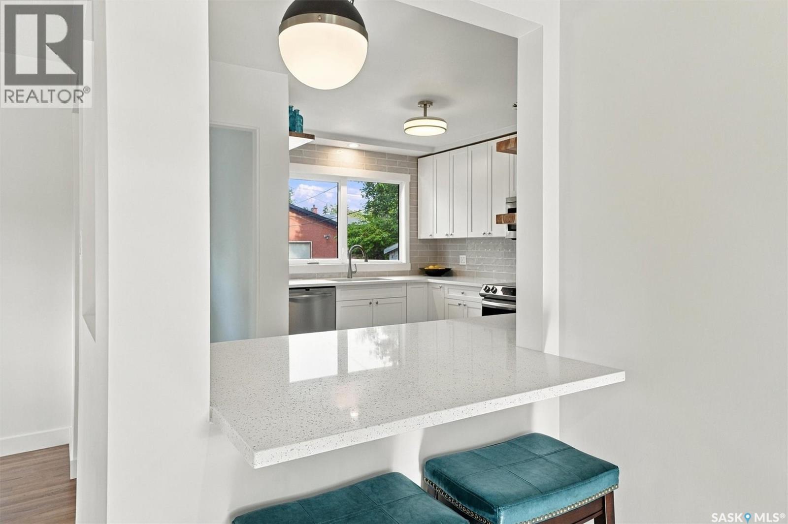 2810 Calder AVENUE - 12