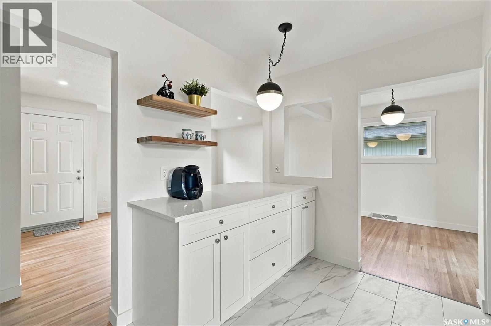 2810 Calder AVENUE - 17