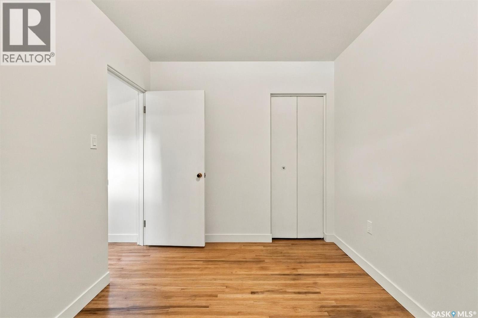 2810 Calder AVENUE - 27