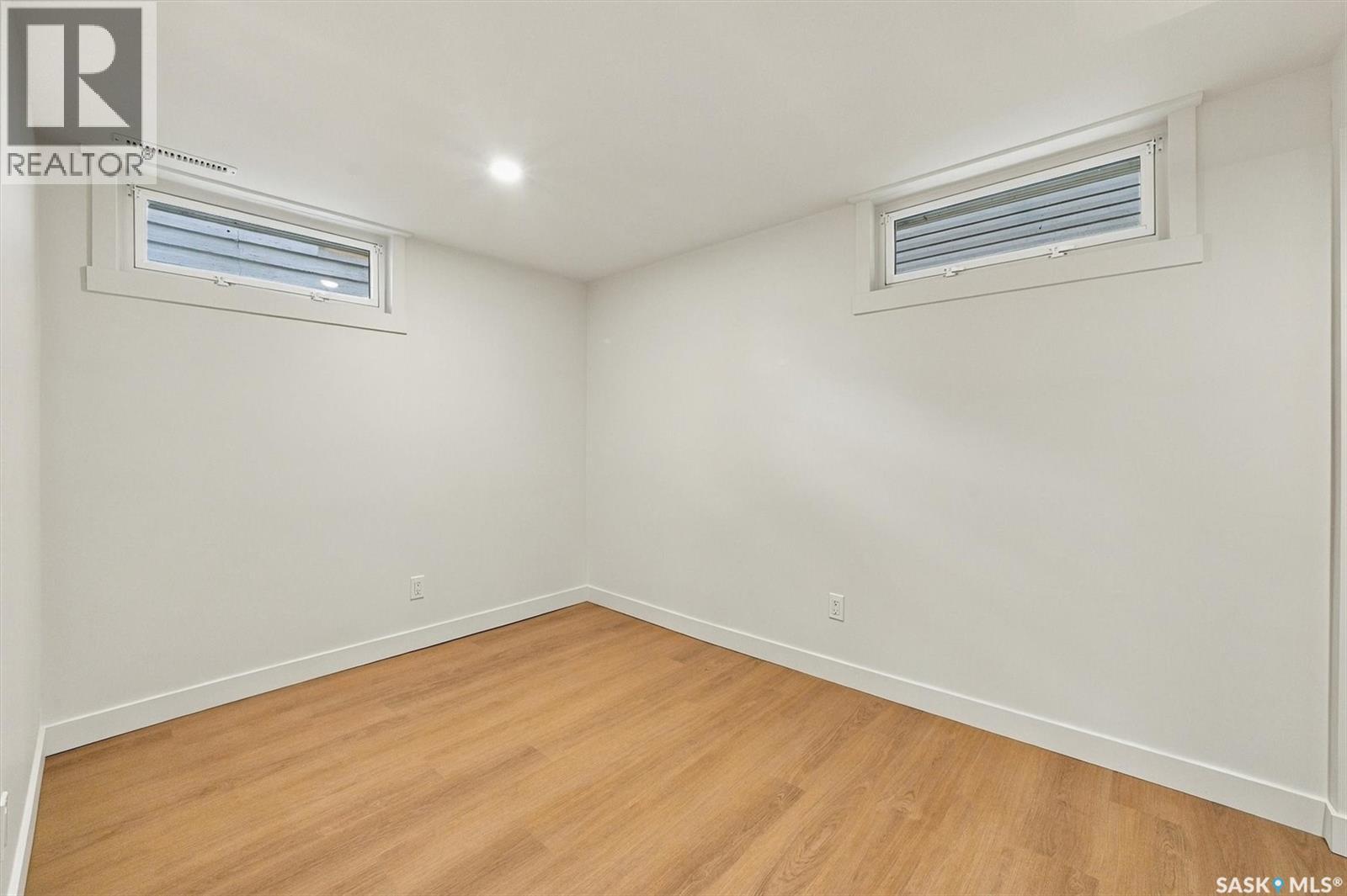 2810 Calder AVENUE - 36