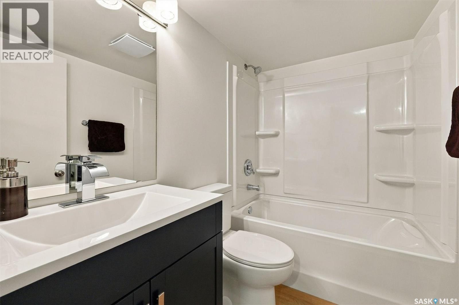 2810 Calder AVENUE - Image 39