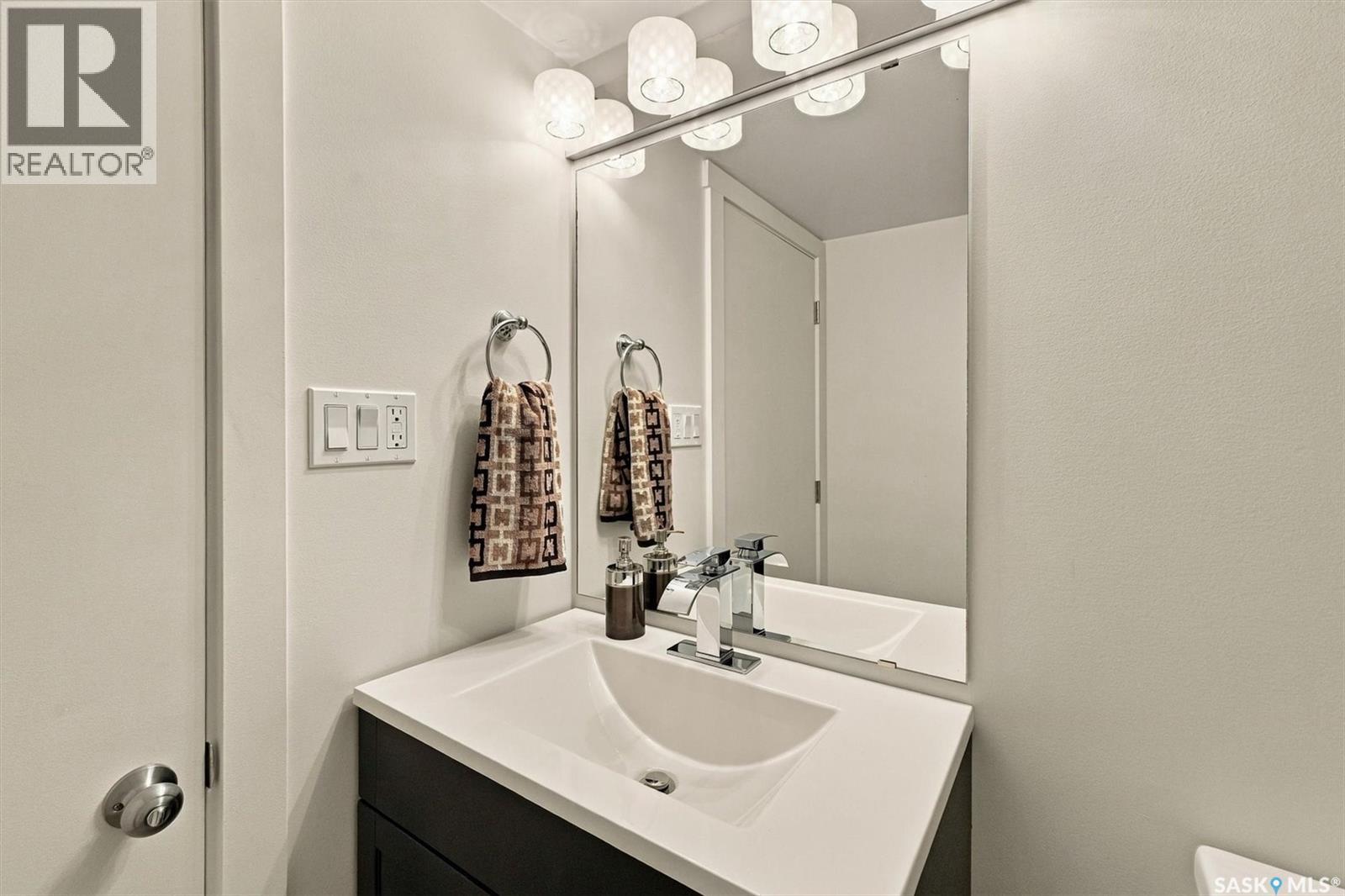 2810 Calder AVENUE - 40