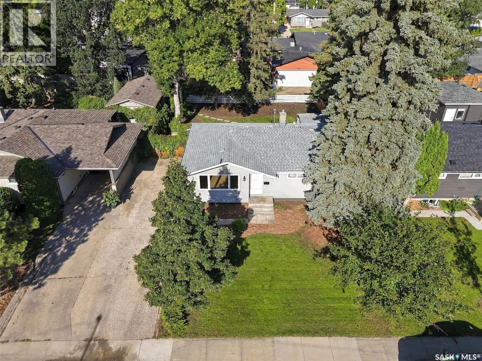 2810 Calder AVENUE - 48