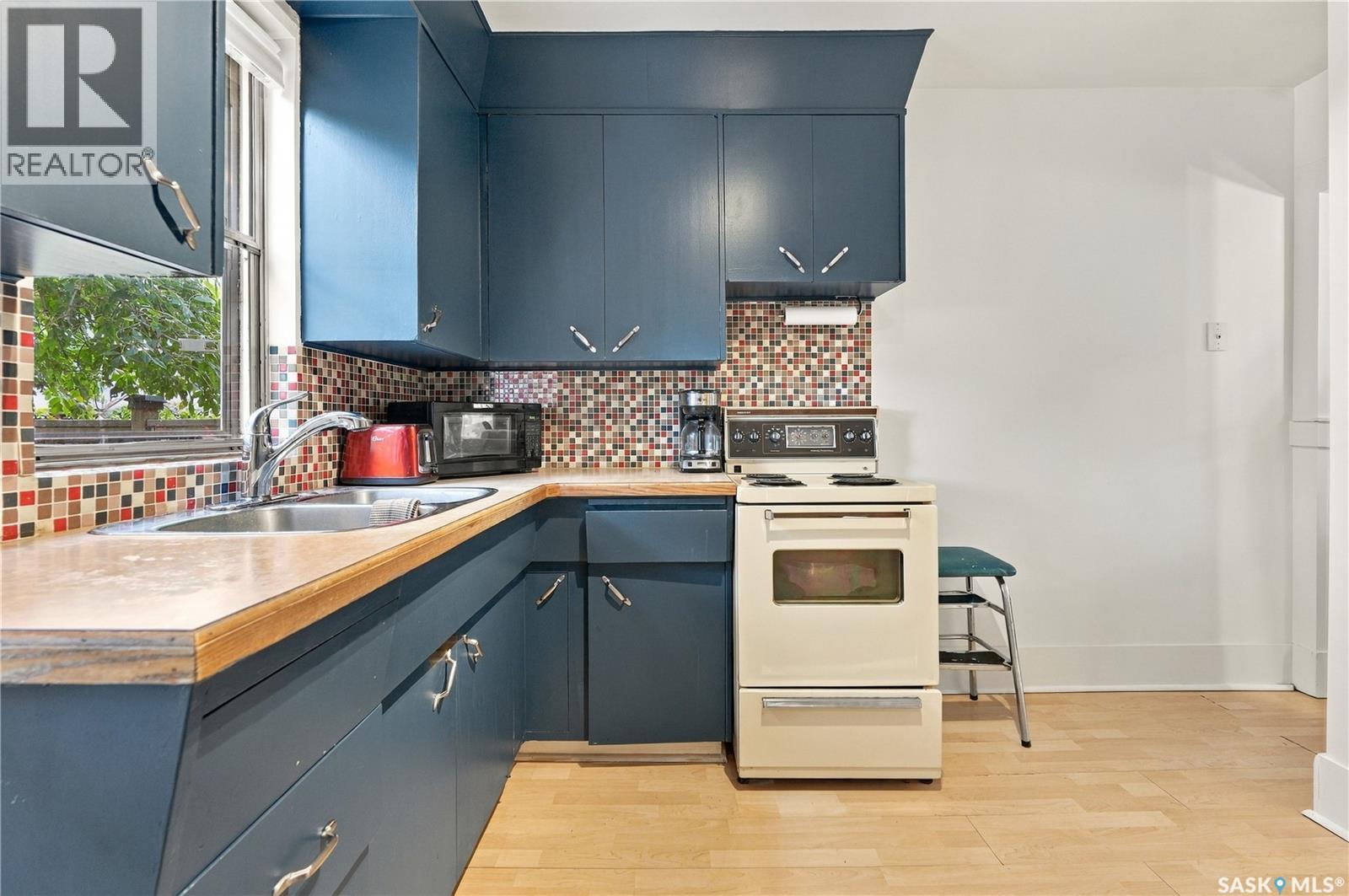 402 TAYLOR STREET - 14