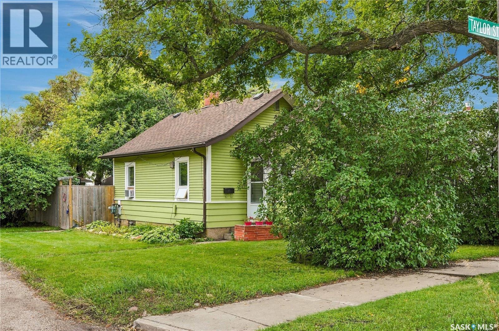 402 TAYLOR STREET - 2