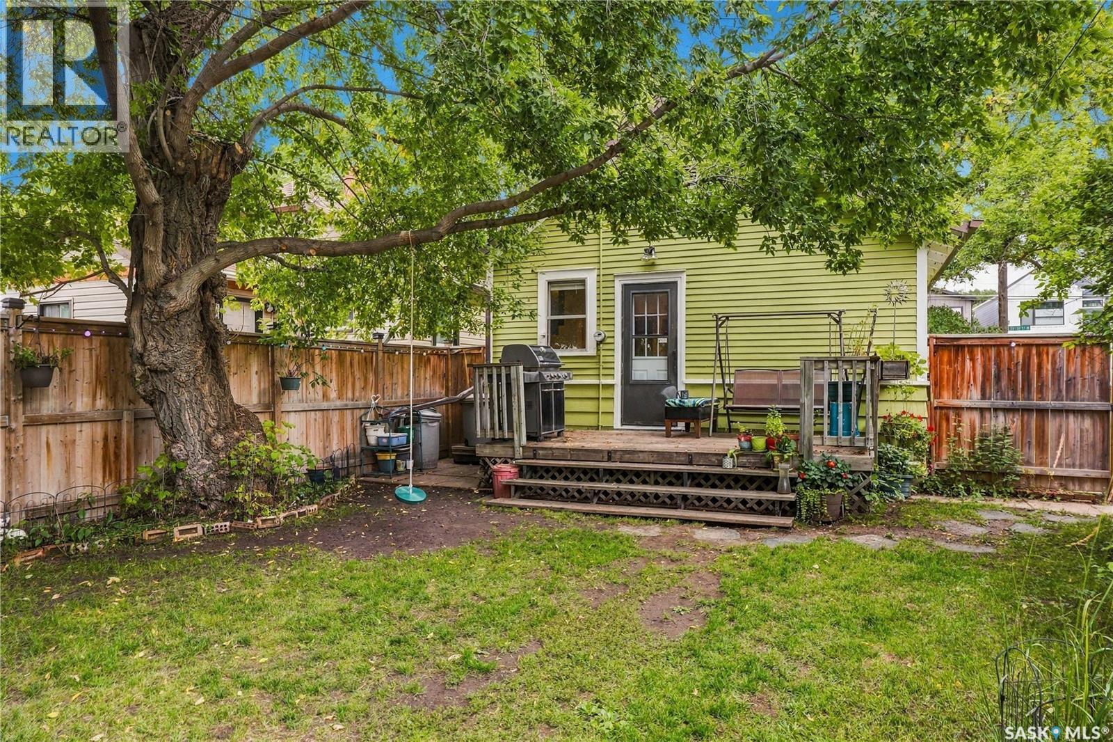 402 TAYLOR STREET - 36