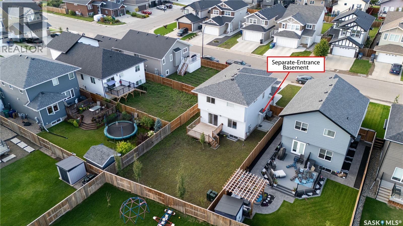 814 LaBine CRESCENT - 45
