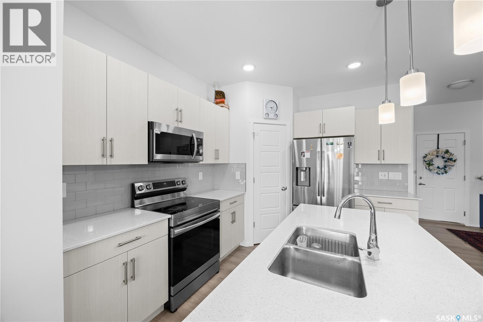 814 LaBine CRESCENT, Saskatoon — photo 9