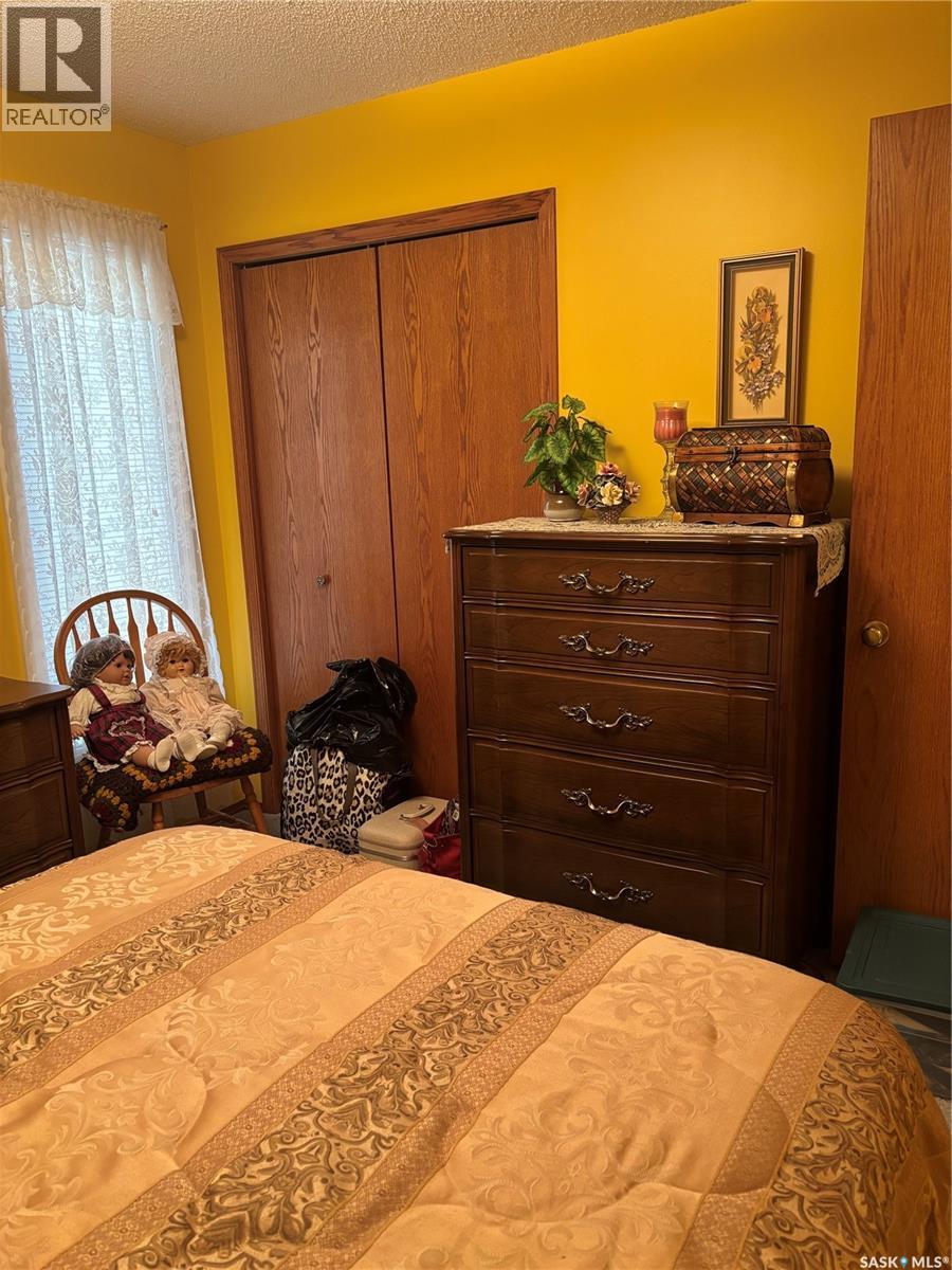 8 Taylor CRESCENT - 25