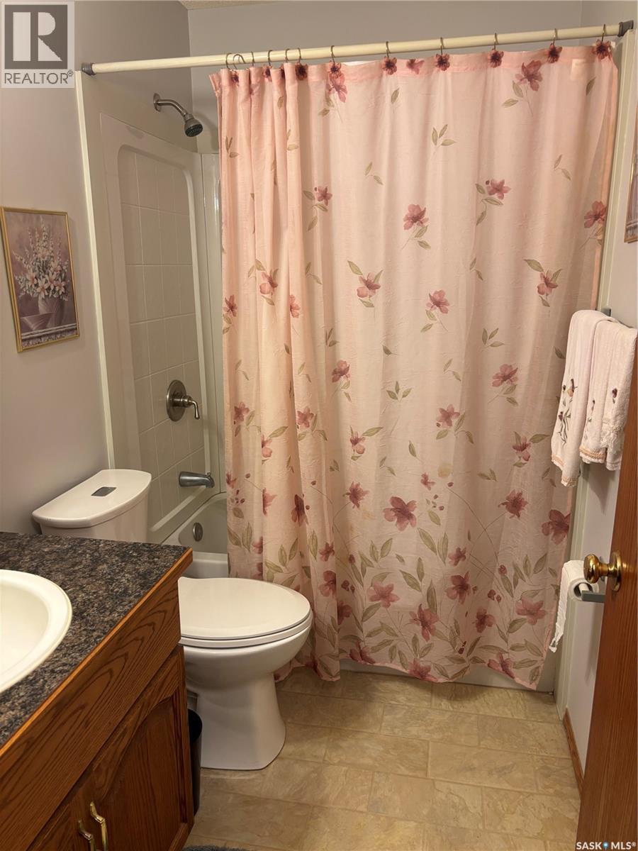 8 Taylor CRESCENT - Image 33
