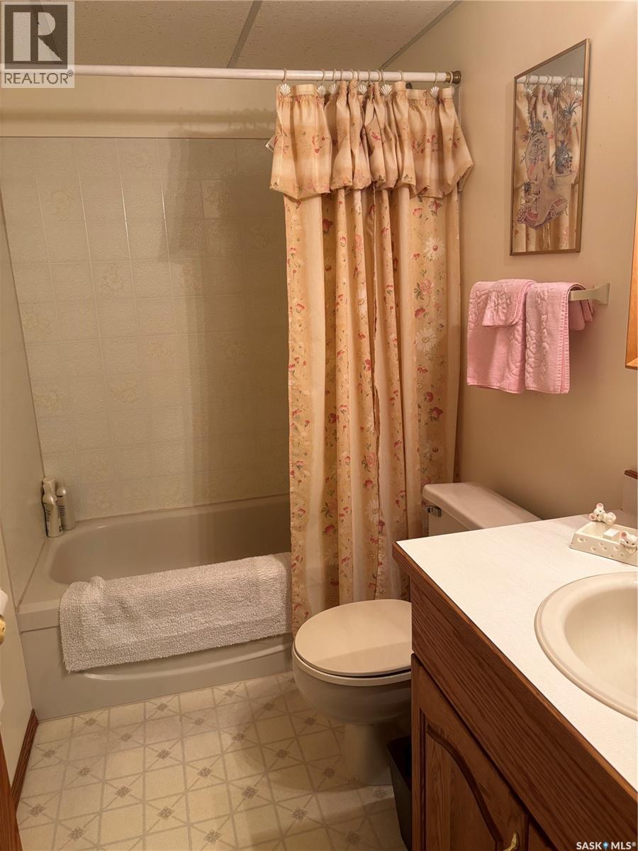 8 Taylor CRESCENT - Image 36